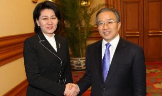 蒙古国总理抵达北京 蒙古国总理抵达北京