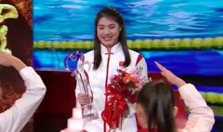 《新闻联播》正播出 《新闻联播》正播出